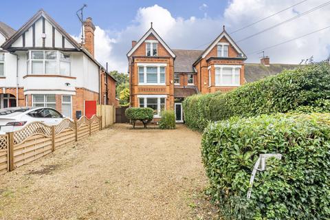 5 bedroom semi-detached house for sale