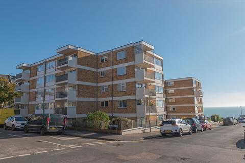 Truro Road, Ramsgate, CT11 2 bed apartment for sale