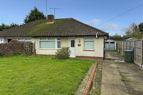 2 bedroom semi-detached bungalow for sale