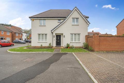 Bakers Place, Woodley, Reading 4 bed detached house for sale