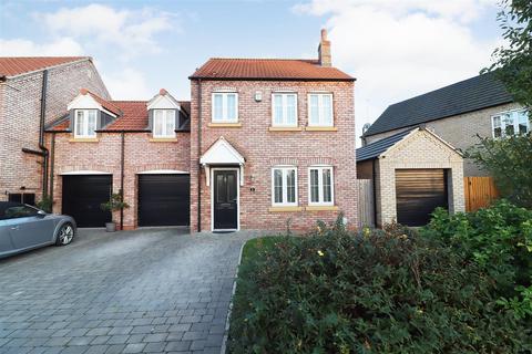 Beaumont Drive, Beverley 3 bed semi