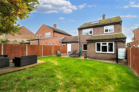 Gale Close, Hales, Norwich, Norfolk... 3 bed link detached house for sale