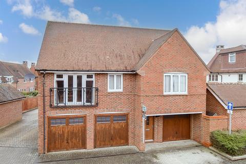 Rushy Field, Faygate, Horsham, West... 2 bed coach house for sale