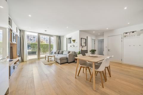 Royal Crest Avenue London E16 2 bed flat for sale