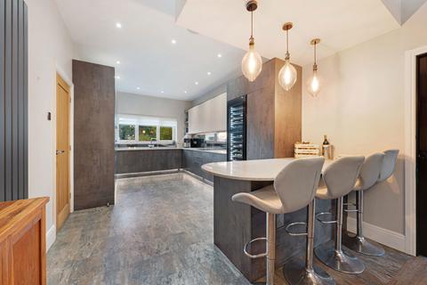 Moor Lane, Preston PR4 6 bed detached house for sale
