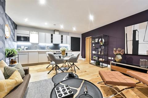 Gough House, London EC4A 2 bed apartment for sale