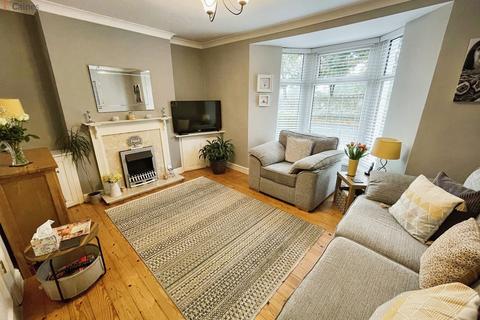 Ewenny Road, Bridgend, Bridgend... 2 bed semi