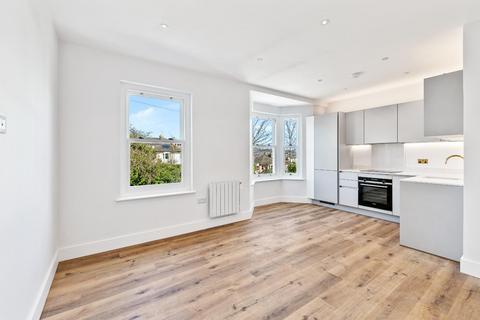 Howard Terrace, Brighton BN1 2 bed apartment for sale