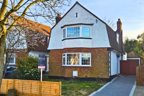 Felstead Road, Orpington BR6 3 bed detached house for sale