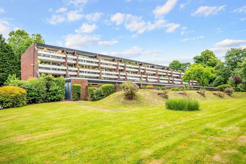 Bancroft Court, Reigate RH2 2 bed flat for sale