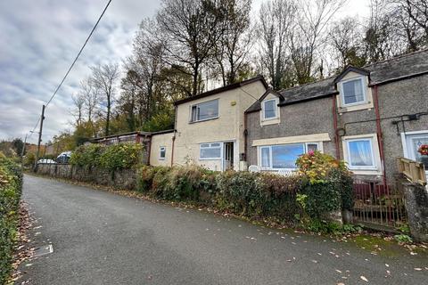 Woodlands Road, Froncysyllte... 3 bed semi