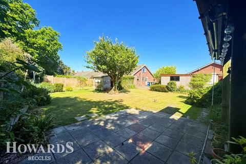 3 bedroom semi-detached bungalow for sale