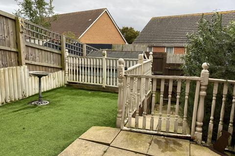Beauchamp Drive, Newport, Isle of Wight 2 bed terraced house for sale