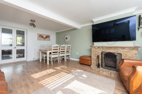 Poplar View, Boughton, Faversham, Kent 2 bed terraced house for sale