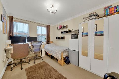 Hale End Road, London E17 4 bed terraced house for sale