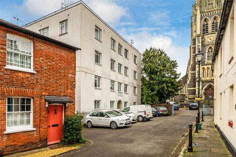 Church Street, Dorking, Surrey, RH4 3 bed flat for sale