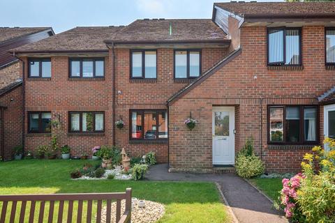 Adams Way, Alton, Hampshire, GU34 1 bed flat for sale