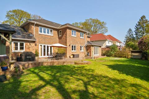 Horns Drove, Rownhams, Southampton, SO16 5 bed detached house for sale