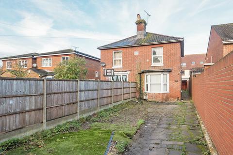 Burgess Road, Bassett, Southampton... 3 bed semi