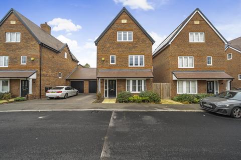 Roman Way, Beckenham 3 bed detached house for sale