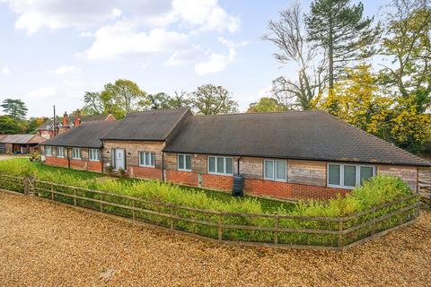Hockford Lane, Reading RG7 3 bed bungalow for sale