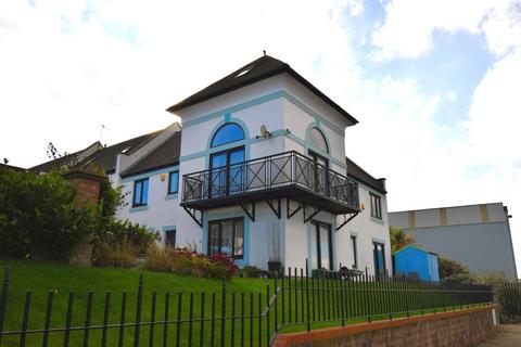 Harbour View, South Shields 4 bed end of terrace house for sale