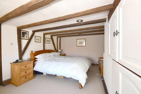 Benover Road, Yalding, Maidstone, Kent 3 bed character property for sale