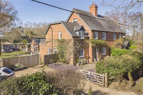 New England Cottages, Redbridge Lane... 5 bed semi