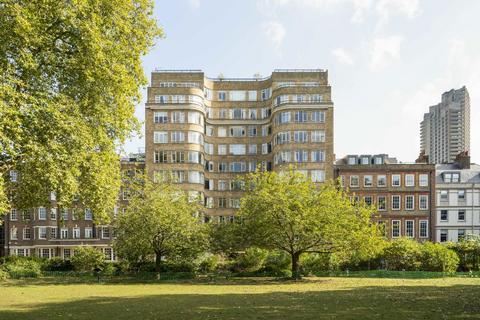 Charterhouse Square, London EC1M Studio for sale