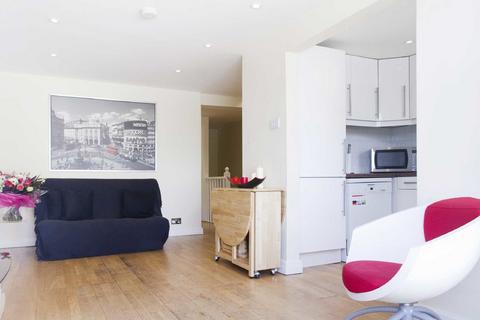 King Street, London W6 3 bed flat for sale