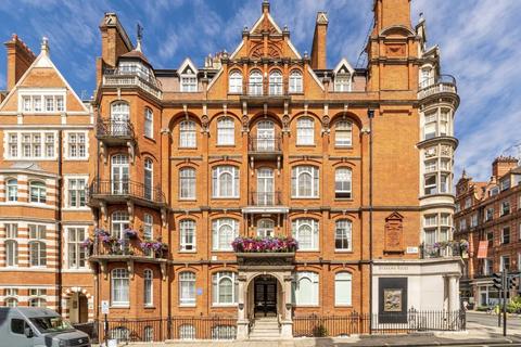 Mount Street, London W1K 3 bed flat for sale