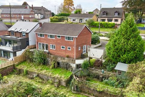 Bream Road, Lydney, Gloucestershire... 4 bed detached house for sale