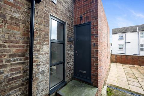 St. James Road, Tunbridge Wells, TN1 2 bed apartment for sale