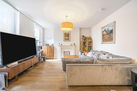 Birchington Road, West Hampstead 2 bed flat for sale