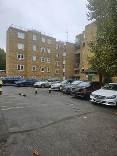 2 bedroom ground floor flat for sale