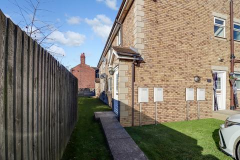 Havercroft, WAKEFIELD, WF4 2 bed flat for sale