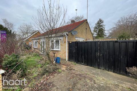 Christopher Drive, Wisbech 2 bed detached bungalow for sale