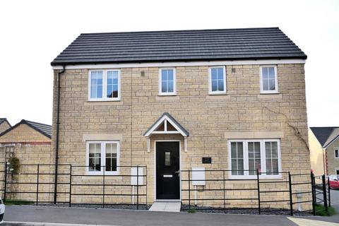 Gregor Drive, Calne 3 bed detached house for sale