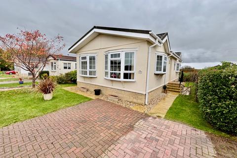 Cheltenham Road, Evesham WR11 2 bed detached house for sale