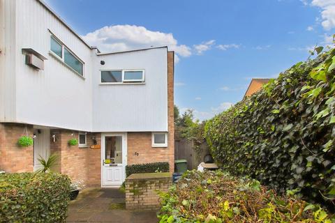 Uplands Court, Greenview Avenue 3 bed end of terrace house for sale