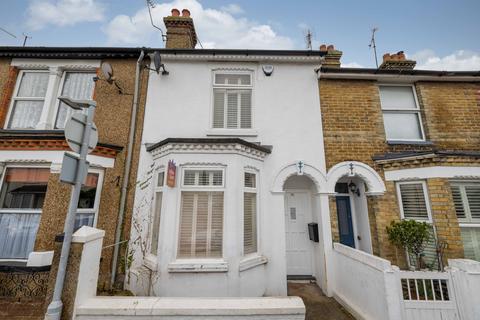Regent Street, Whitstable, CT5 2 bed terraced house for sale