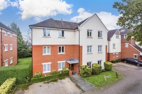 Hill View, Dorking, Surrey 2 bed ground floor flat for sale