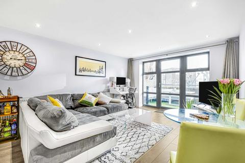 Oldridge Road, London SW12 2 bed flat for sale