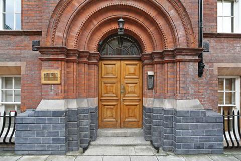 Ambrosden Avenue, London SW1P 1 bed flat for sale