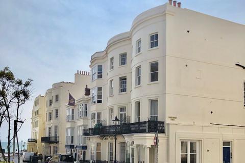 Waterloo Street, Hove, East Sussex, BN3 2 bed flat for sale