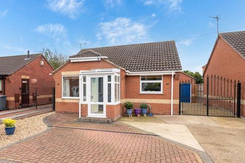 39 Aldergrove Crescent, Lincoln 2 bed bungalow for sale