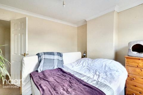 St Vincents Road, Dartford 3 bed end of terrace house for sale