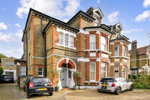 Earlsfield Road, London SW18 1 bed flat for sale