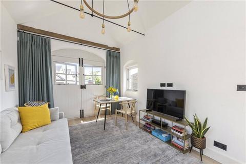 Lancaster Place, Wimbledon Village, SW19 1 bed link detached house for sale