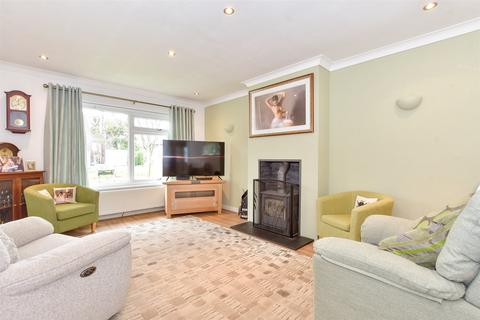 Clovelly Avenue, Felpham, Bognor... 2 bed semi
